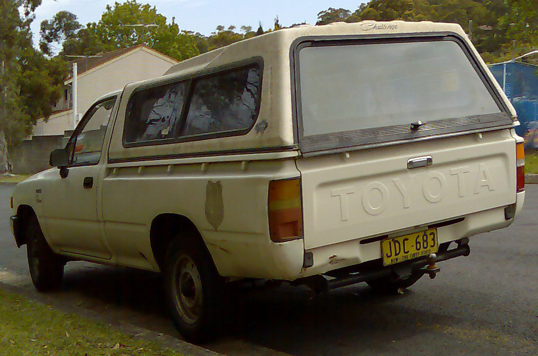 2021 Toyota Hilux - SAR 117,000